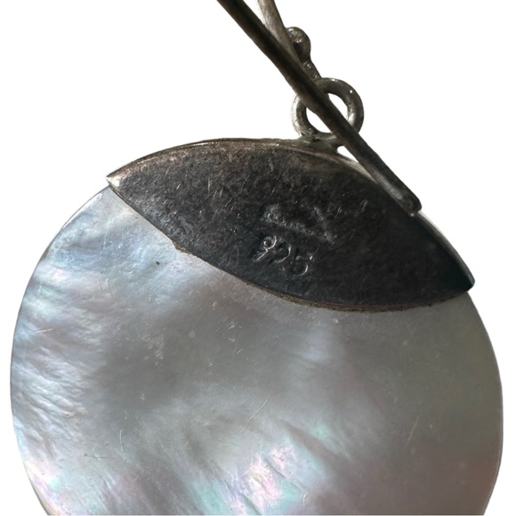 Signed ATI Indonesia 925 Sterling Silver Earrings Fine Mother of Pearl EUC - Picture 3 of 6